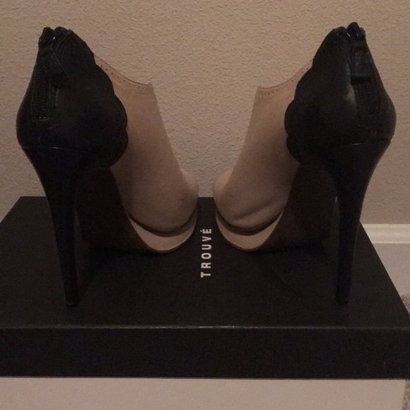 Black and cream Trouve heels - Picture 4 of 4